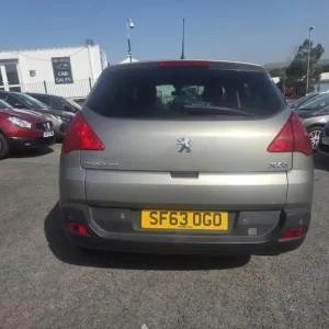 PEUGEOT 3008 1.6 HDi Active Euro 5 5-door 2013 - Image 8
