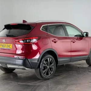 2018 Nissan Qashqai 1.2 DIG-T N-Connecta Euro 6 (s/s) 5dr Hatchback Petrol Manual - Image 5