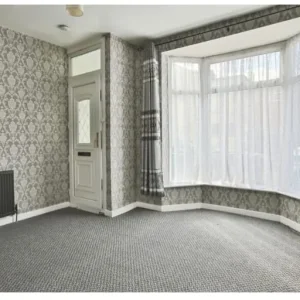 2 bed house in Lymington, New Forest - Image 4
