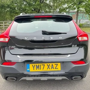 2017 Volvo V40 Cross Country 2.0 D4 Nav Plus Euro 6 (s/s) 5dr Hatchback Diesel Manual - Image 7