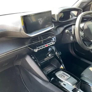 Peugeot 2008 SUV 1.2 Puretech GT 5-door petrol Euro 6 130ps - Image 8