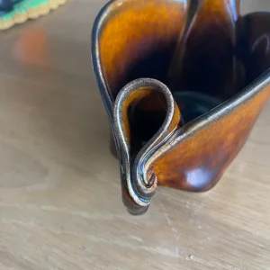 Holborn art pottery pinch bowl - Image 2