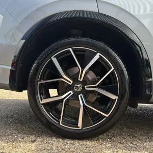 Volkswagen Tiguan 2.0 TDI R-Line SUV 5-door Diesel DSG - Image 8