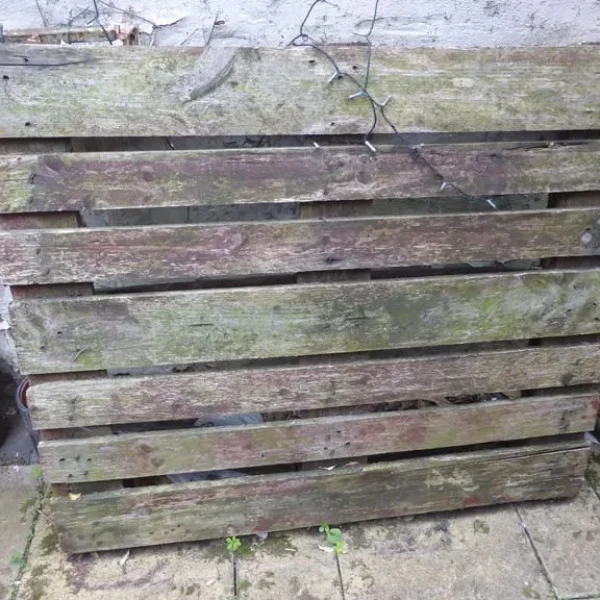 Large Wooden Pallet 100 x 120 x 16cm