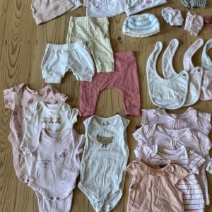 Large 0-3 Months Baby Clothes Bundle - Image 3