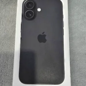 iPhone 16 - Image 2