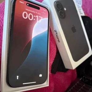 iPhone 16 - Image 4