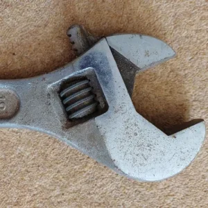 18 in adjustable spanner - Image 2