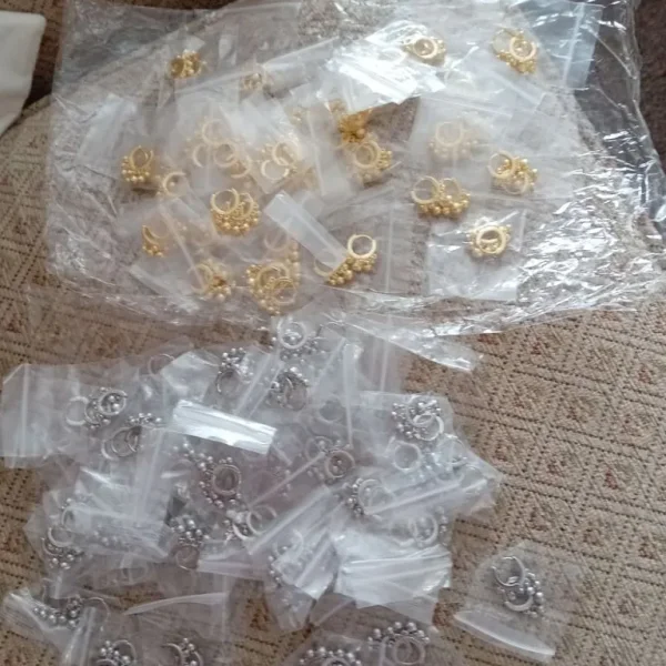Two pairs of earrings
