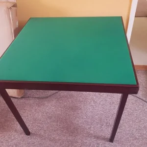 Card table