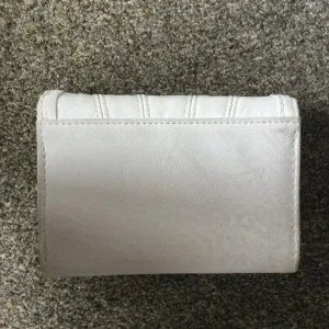 Faux leather magnetic fastening purse - Image 2