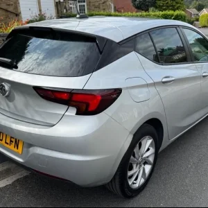 2020 Vauxhall Astra hatchback manual - Image 4