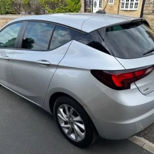 2020 Vauxhall Astra hatchback manual - Image 8