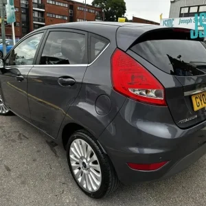 2009 Ford Fiesta 1.4 Titanium Hatchback 5-door Petrol Manual - Image 3