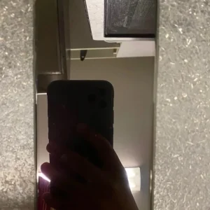 iPhone 11 Pro Max 256GB - Image 2