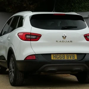2018 Renault Kadjar 1.3 TCe Signature Nav Euro 6 SUV - Image 2