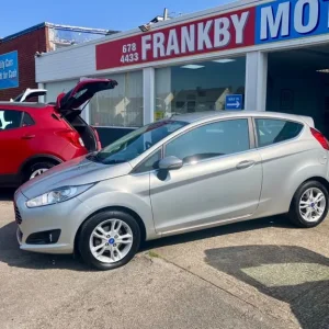 2015 Ford Fiesta 1.25 Zetec 3-door hatchback manual - Image 5