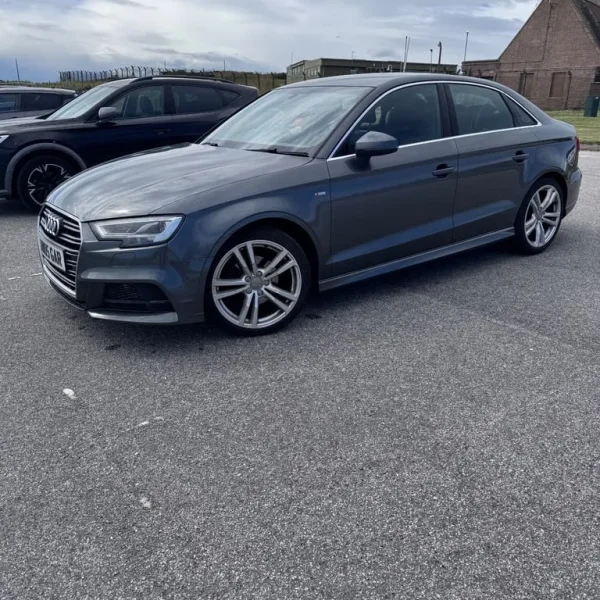 Audi A3 2016 manual 1.6 litre 4-door saloon