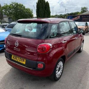 2013 Fiat 500L Easy MPV in Metallic Red - Image 6