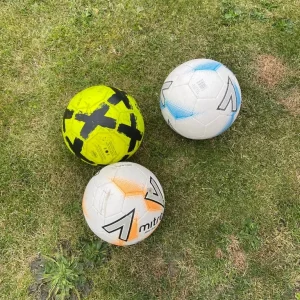 3 Footballs
