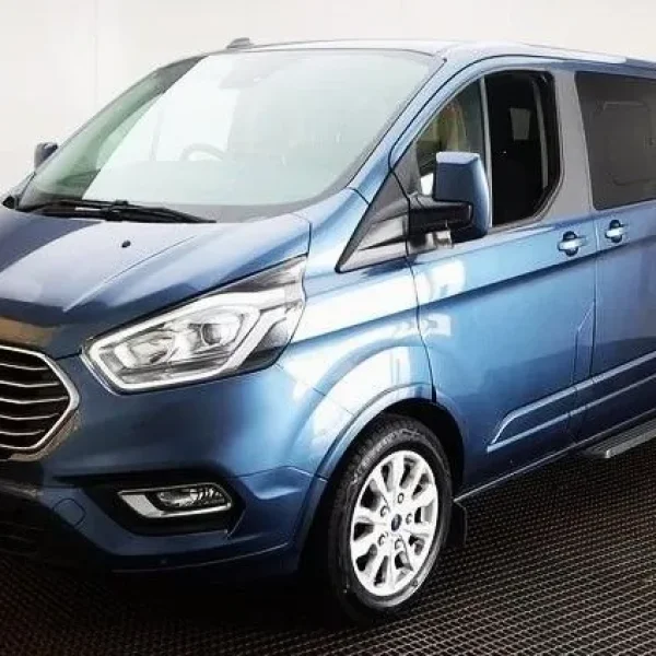 2022 Ford Tourneo Custom 2.0 EcoBlue Titanium Minibus
