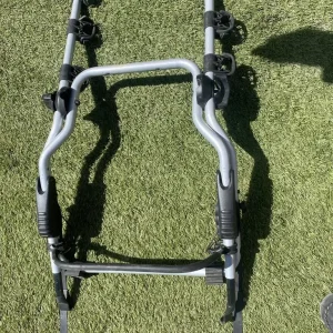 Thule ClipOn 3 bike carrier for VW Golf - Image 3