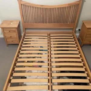 Solid Oak Willis and Gambier Bedroom Furniture Set