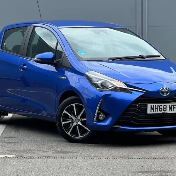 2019 Toyota Yaris 1.5 VVT-h Icon Tech E-CVT Hybrid Hatchback