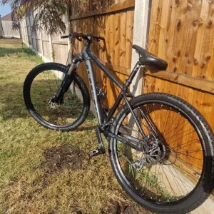 Carrera 16" bike