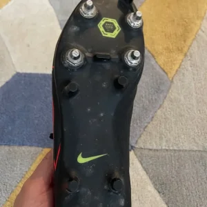 Nike size 6 UK - Image 2