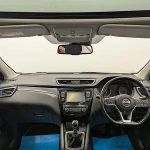 2019 Nissan Qashqai dCi N-Connecta SUV Diesel Manual - Image 3