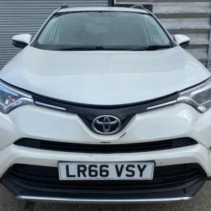 2017 Toyota RAV4 Excel 2.0 TDi with front end damage – starts and drives, alloy wheels, sat nav, climate control - Image 5