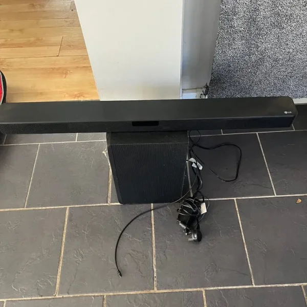 LG sound bar & sub woofer