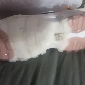 Trainers size 7 women - Image 3