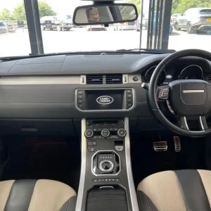 2015 Land Rover Range Rover Evoque 2.2 SD4 Dynamic 5-door SUV - Image 4