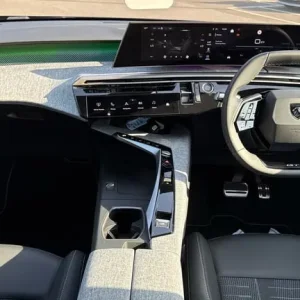 2025 Peugeot 3008 1.2 MHEV GT e-DSC Hybrid SUV - Image 4