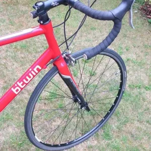 B'twin aluminum racing bike - Image 5