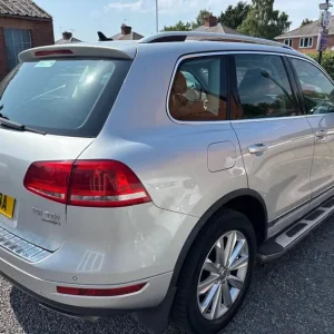 2013 Volkswagen Touareg 3.0 V6 TDI SE 5dr Estate Diesel Automatic - Image 4