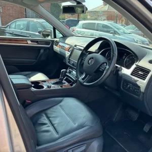 2013 Volkswagen Touareg 3.0 V6 TDI SE 5dr Estate Diesel Automatic - Image 7
