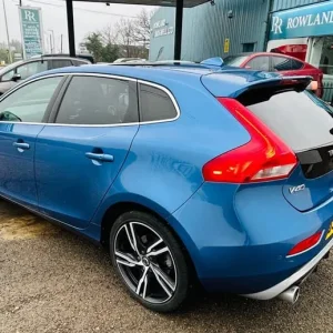 2019 Volvo V40 D3 R-Design Hatchback - Image 6