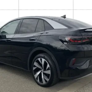 2022 Volkswagen ID.5 Style Pro Performance Electric SUV - Image 2