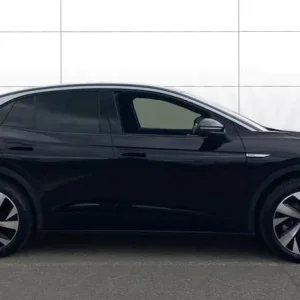 2022 Volkswagen ID.5 Style Pro Performance Electric SUV - Image 5
