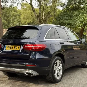 2016 Mercedes-Benz GLC 2.1 Diesel Estate 4MATIC with Heated Seats and Sat Nav - Image 2