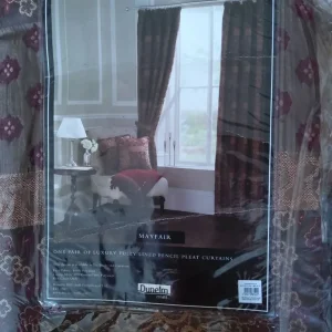 Dunelm Mayfield Pencil Pleat Curtains - Image 4