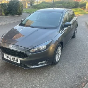 Ford Focus Hatchback 2018 Manual 5 Doors - Image 2