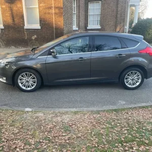 Ford Focus Hatchback 2018 Manual 5 Doors - Image 3