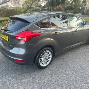 Ford Focus Hatchback 2018 Manual 5 Doors - Image 6