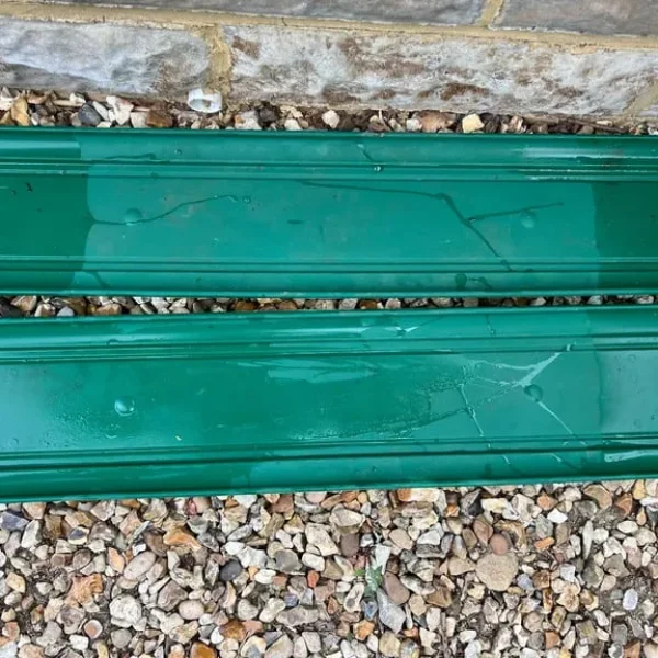 Water tray for plants