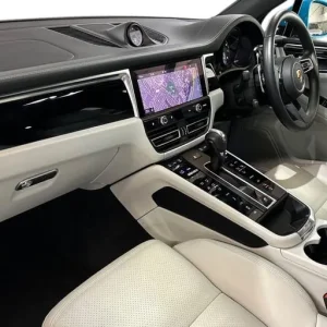 2022 Porsche Macan 2.9T V6 S PDK 4WD Estate - Image 6