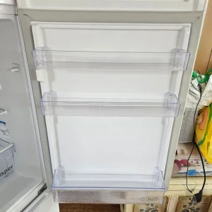 Beko fridge freezer - Image 2